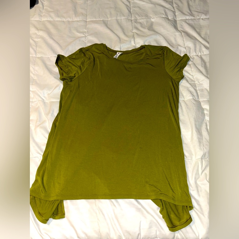 Lululemon top